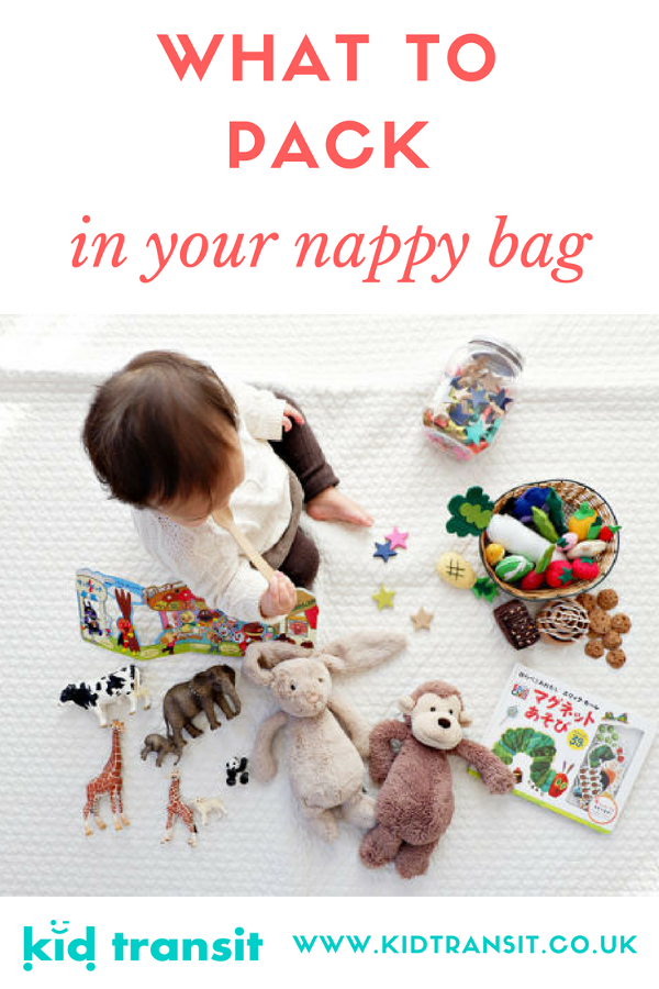 What to pack in your diaper/ nappy bag when going out with your baby