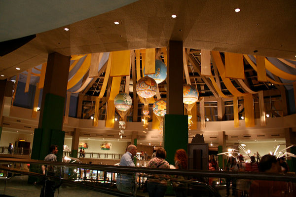Garden Grill Disney character dining Epcot
