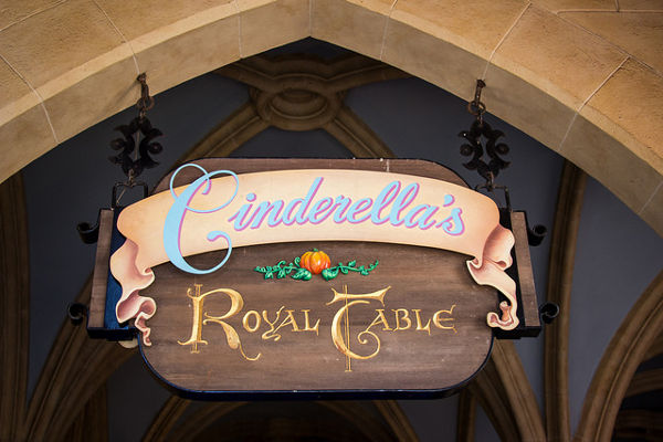 cinderellas royal table magic kingdom disney character dining