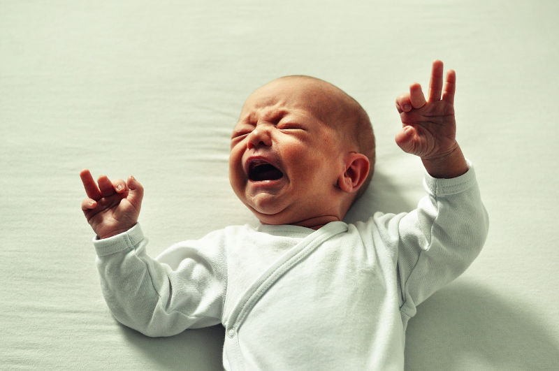 signs of tiredness newborn baby