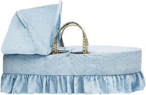 kinder valley broderie anglaise moses basket blue side