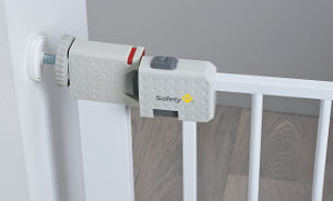 Safety 1st Secure Tech Simply Close Metal Gate Lock